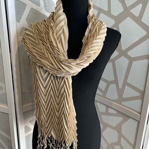 Chic Beige Chevron pleated Scarf